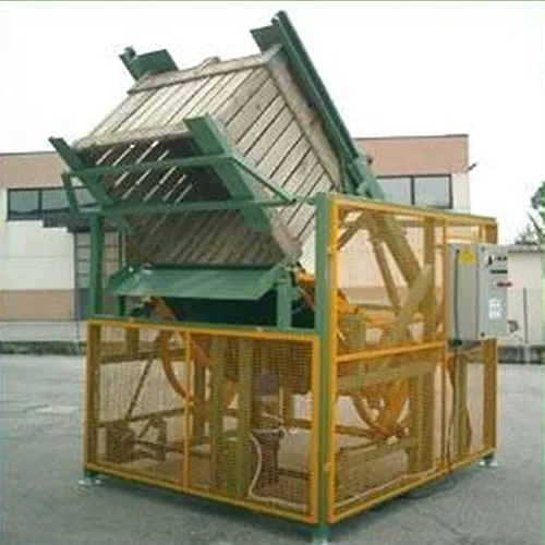 SEMIAUTOMATIC TILTING DEVICE FOR BINS